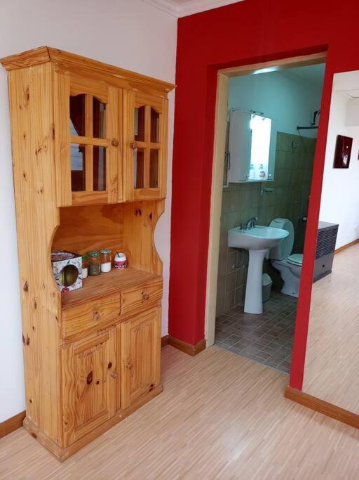 Апартаменты Casa Grilli Cerca De La Terminal Рио-Гальегос Экстерьер фото